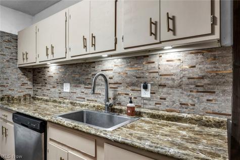 16430 Heather Lane Middleburg Heights OH 44130