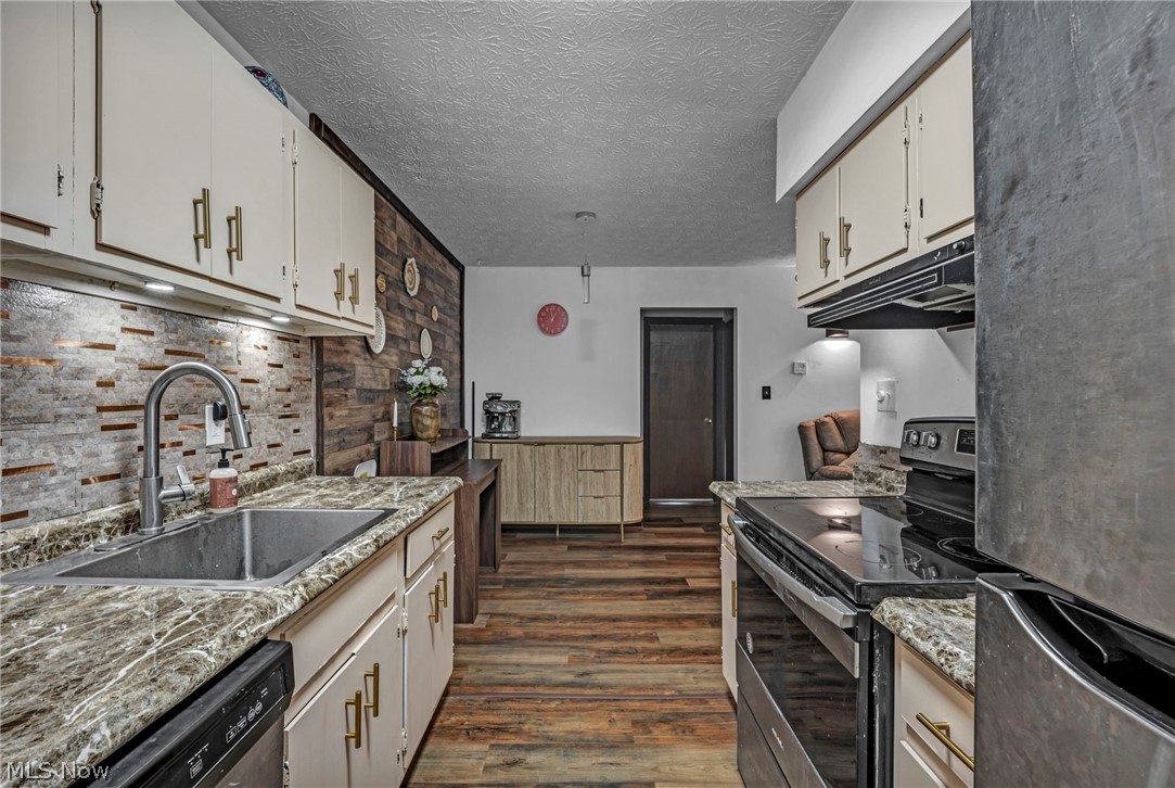 16430 Heather Lane Middleburg Heights OH 44130