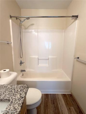 1432 Buckingham Gate Boulevard Cuyahoga Falls OH 44221