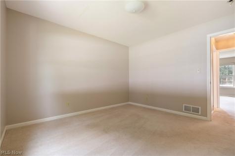 315 Abby Lane Hartville OH 44632
