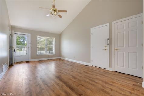 315 Abby Lane Hartville OH 44632