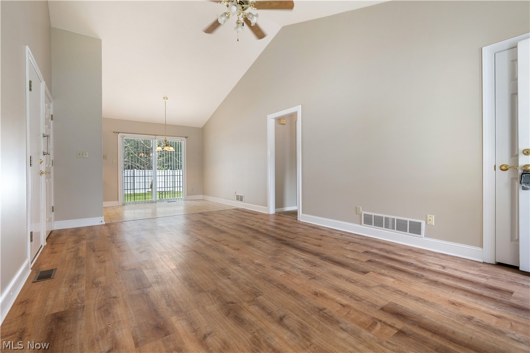 315 Abby Lane Hartville OH 44632