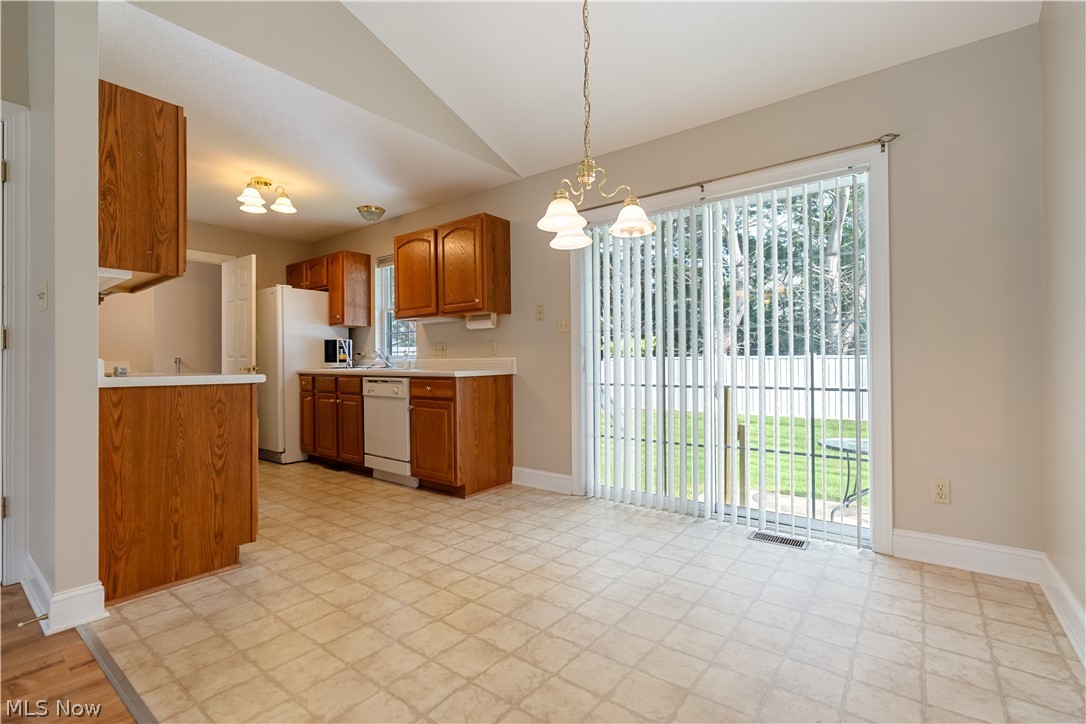 315 Abby Lane Hartville OH 44632