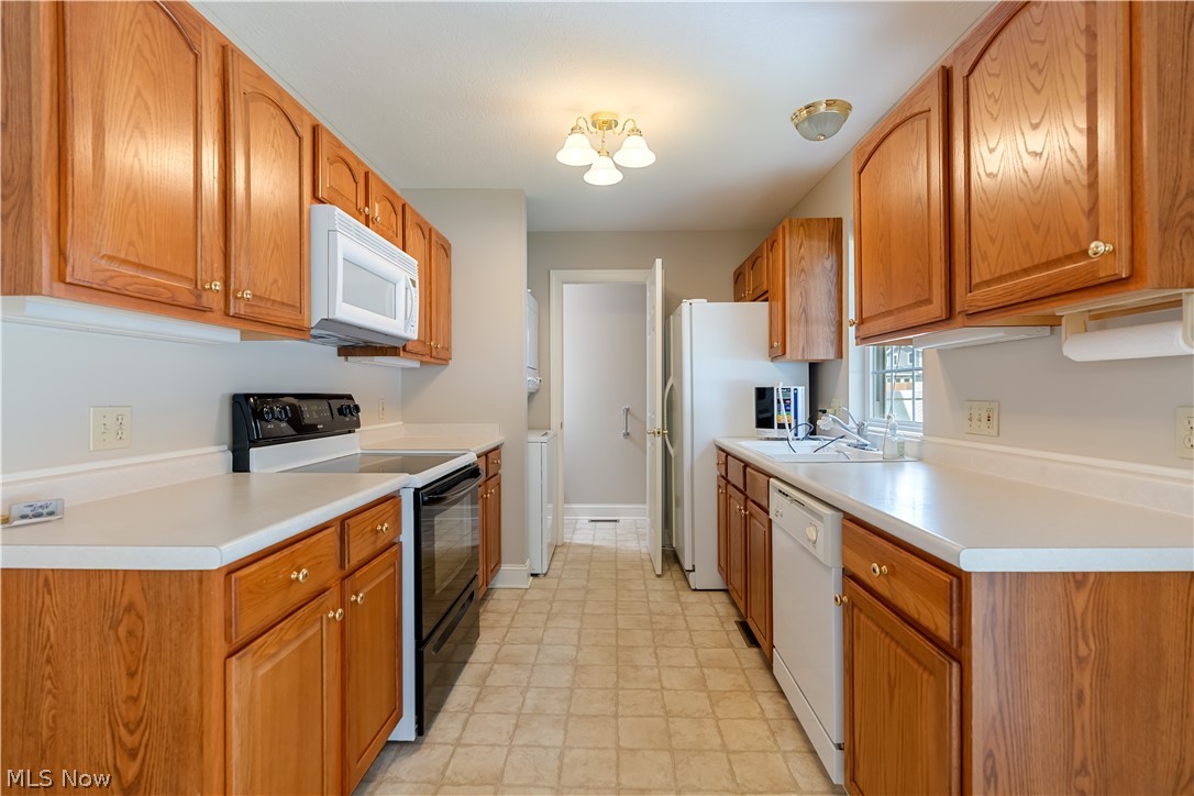 315 Abby Lane Hartville OH 44632