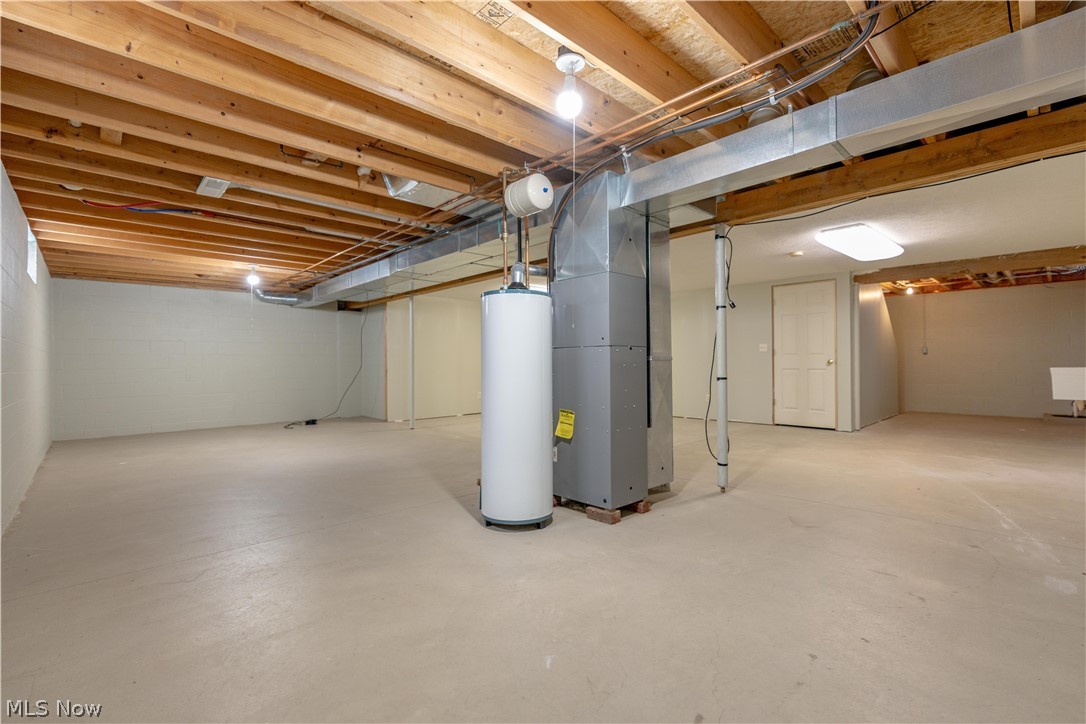 315 Abby Lane Hartville OH 44632