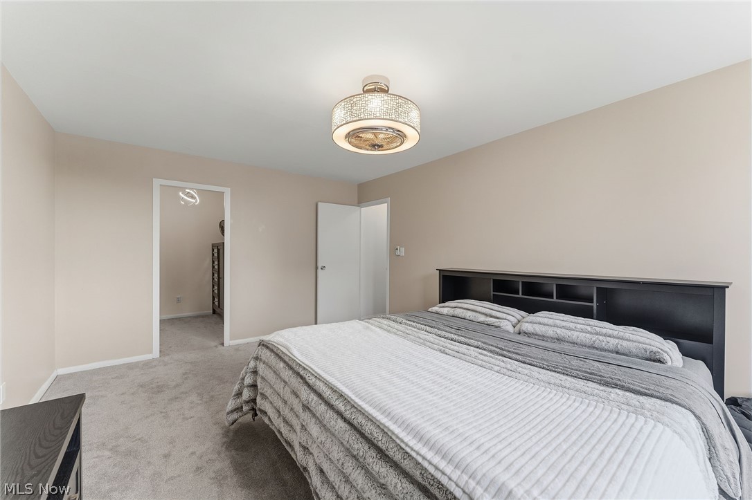 12520 Edgewater Drive Lakewood OH 44107