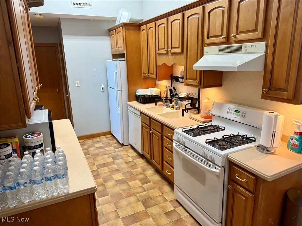 25735 Lorain Road North Olmsted OH 44070