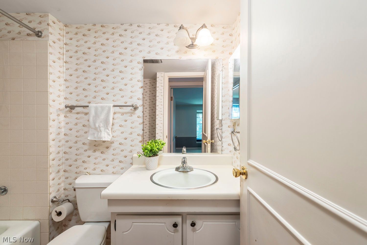 22701 Center Ridge Road Rocky River OH 44116