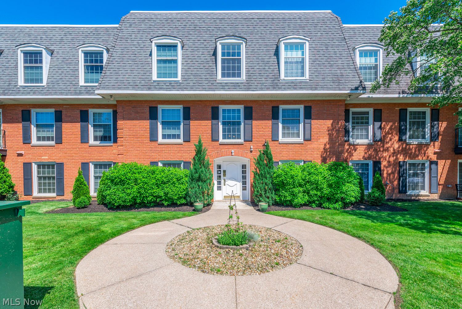 22701 Center Ridge Road Rocky River OH 44116