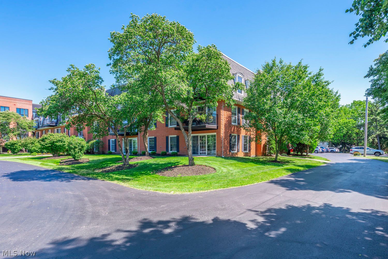 22701 Center Ridge Road Rocky River OH 44116