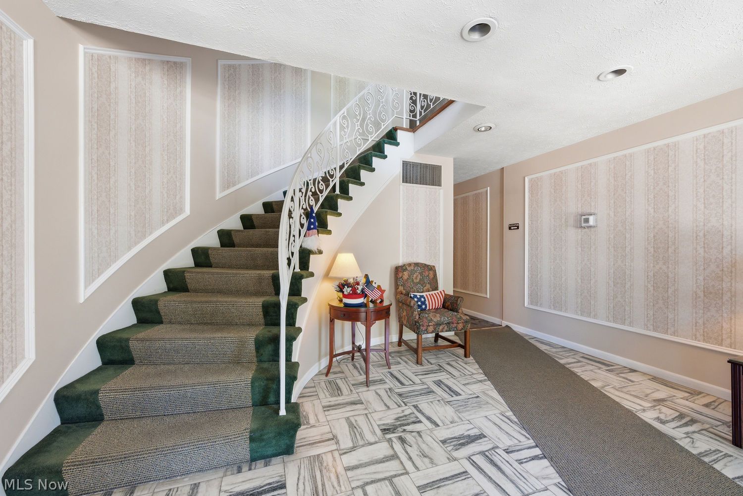22701 Center Ridge Road Rocky River OH 44116