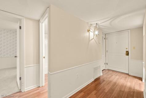 22701 Center Ridge Road Rocky River OH 44116