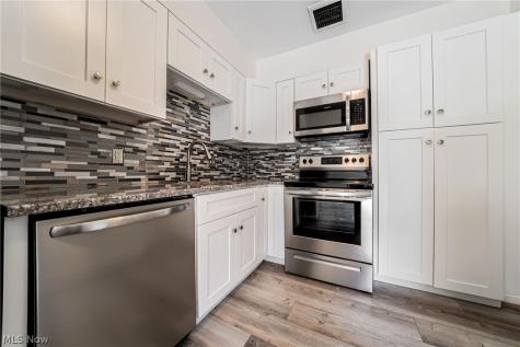 18501 Hilliard Boulevard Rocky River OH 44116