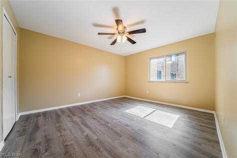 18501 Hilliard Boulevard Rocky River OH 44116