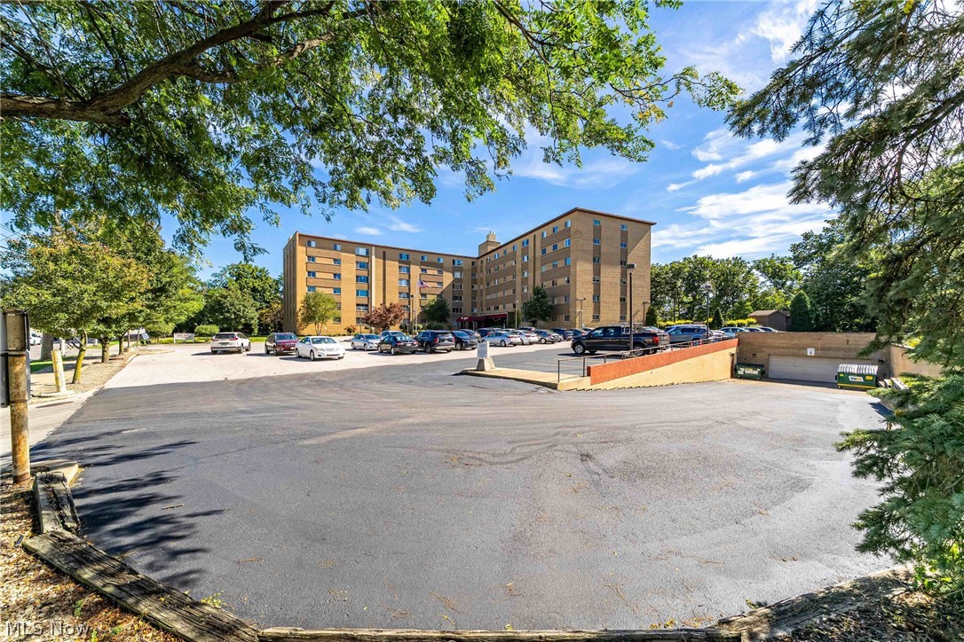 18501 Hilliard Boulevard Rocky River OH 44116