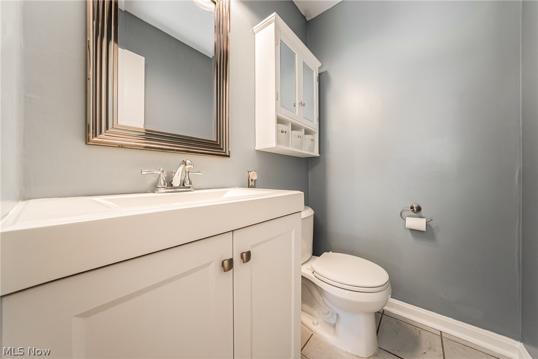 18501 Hilliard Boulevard Rocky River OH 44116