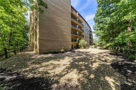 18501 Hilliard Boulevard Rocky River OH 44116