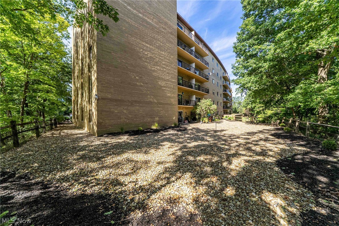 18501 Hilliard Boulevard Rocky River OH 44116