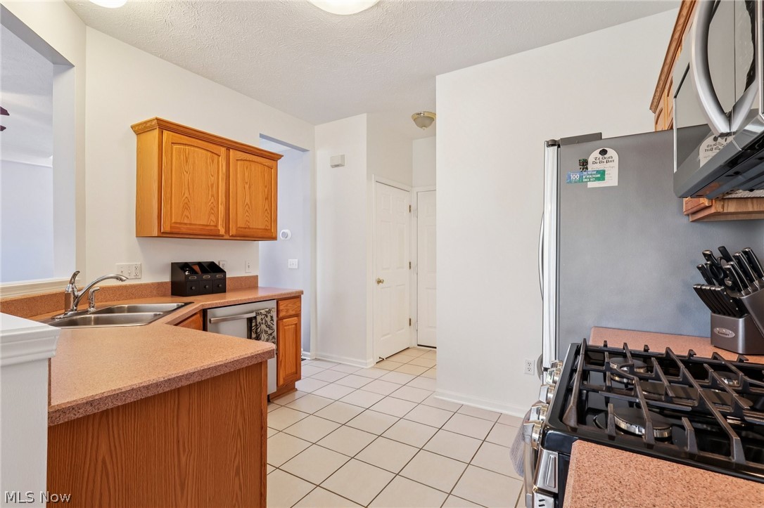 1437 N Yorkshire Drive Broadview Heights OH 44147