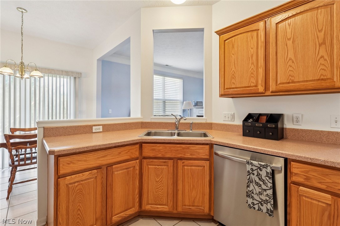 1437 N Yorkshire Drive Broadview Heights OH 44147