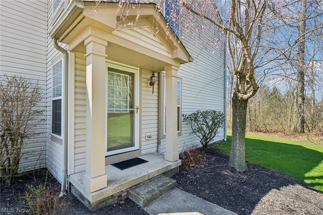1437 N Yorkshire Drive Broadview Heights OH 44147