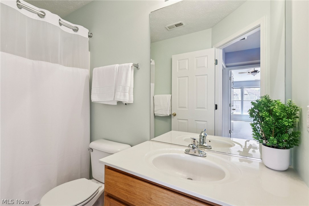 1437 N Yorkshire Drive Broadview Heights OH 44147
