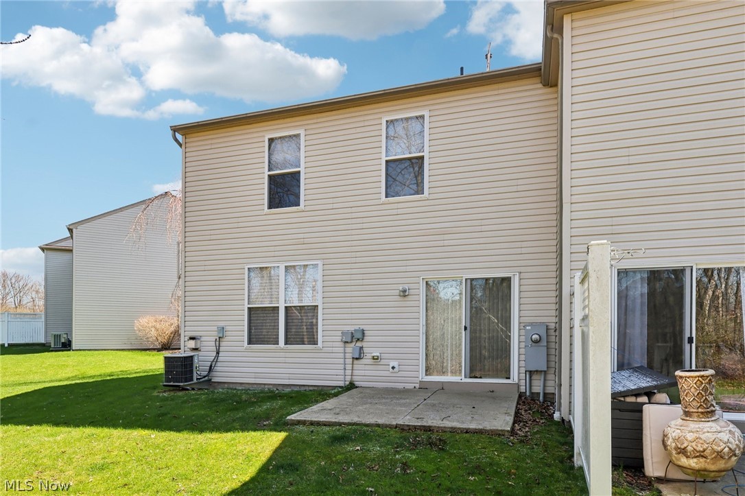 1437 N Yorkshire Drive Broadview Heights OH 44147