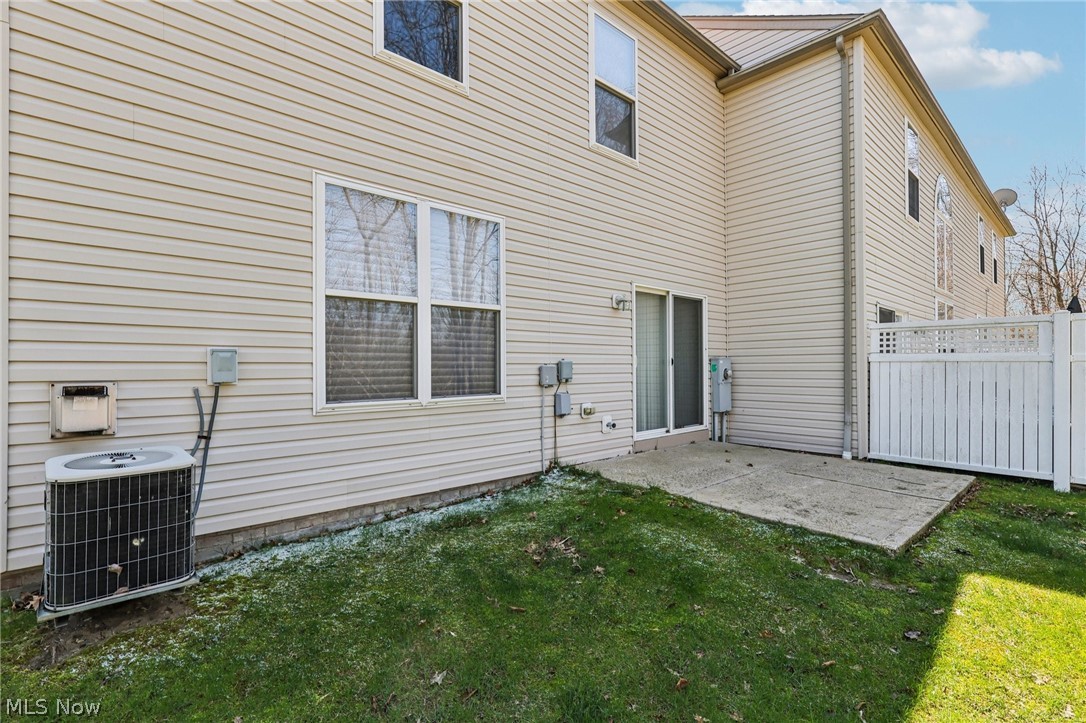 1437 N Yorkshire Drive Broadview Heights OH 44147