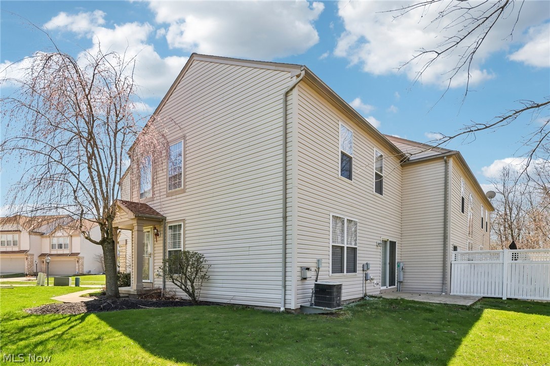 1437 N Yorkshire Drive Broadview Heights OH 44147