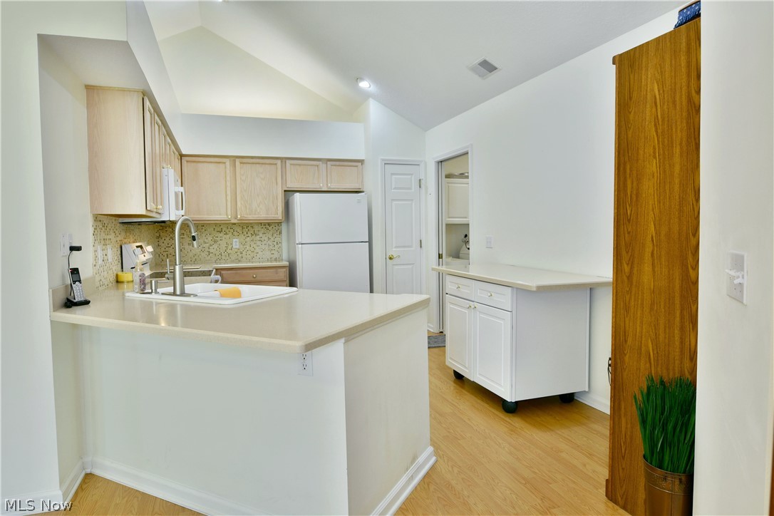 1103 Willow Brook Drive NE Warren OH 44483