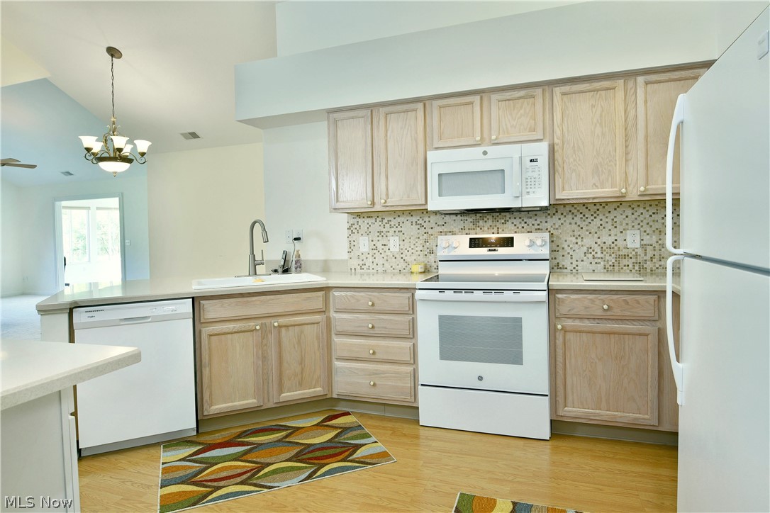 1103 Willow Brook Drive NE Warren OH 44483