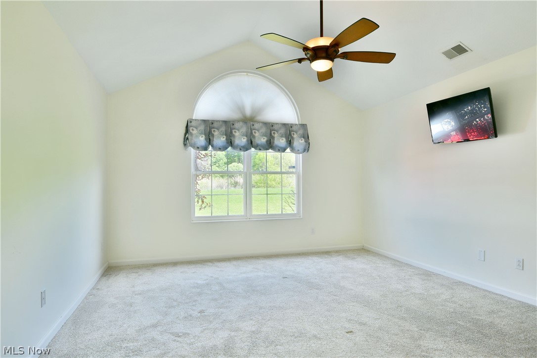 1103 Willow Brook Drive NE Warren OH 44483