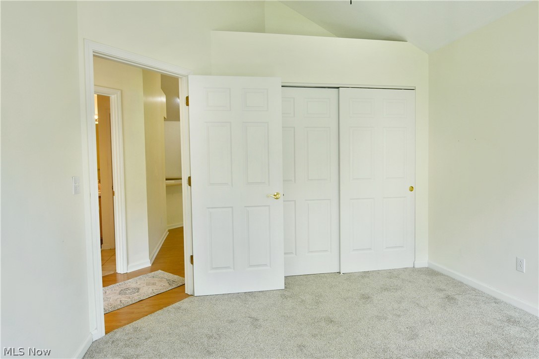 1103 Willow Brook Drive NE Warren OH 44483