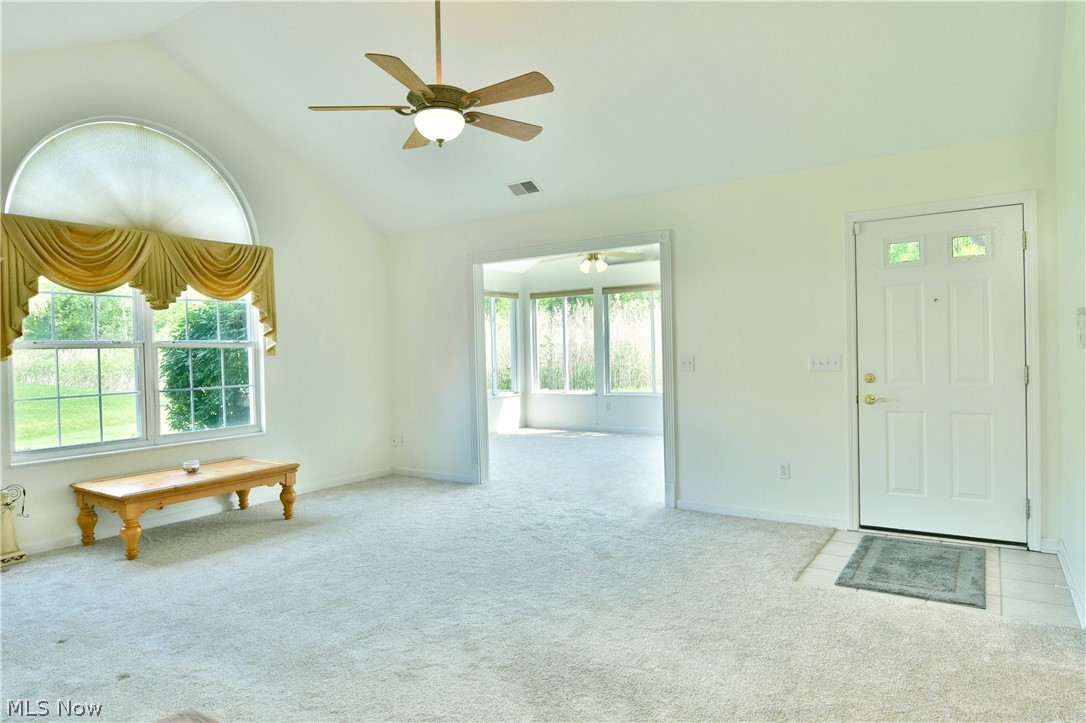 1103 Willow Brook Drive NE Warren OH 44483