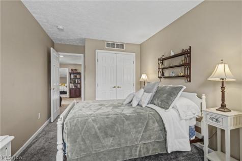 4954 Lake View Drive Peninsula OH 44264