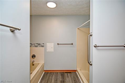 12782 Forsythia Avenue NW Uniontown OH 44685