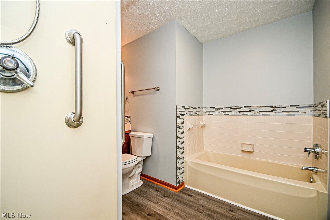 12782 Forsythia Avenue NW Uniontown OH 44685