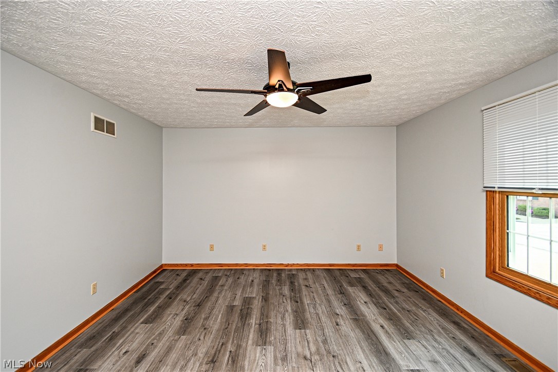 12782 Forsythia Avenue NW Uniontown OH 44685
