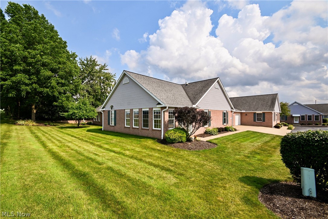 12782 Forsythia Avenue NW Uniontown OH 44685