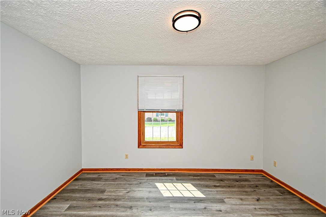 12782 Forsythia Avenue NW Uniontown OH 44685