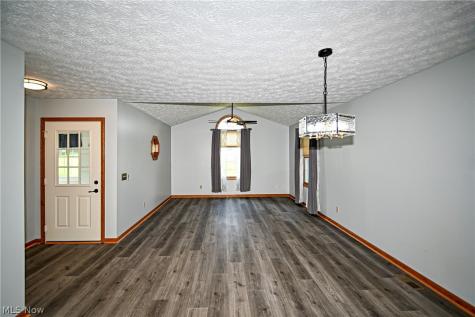 12782 Forsythia Avenue NW Uniontown OH 44685