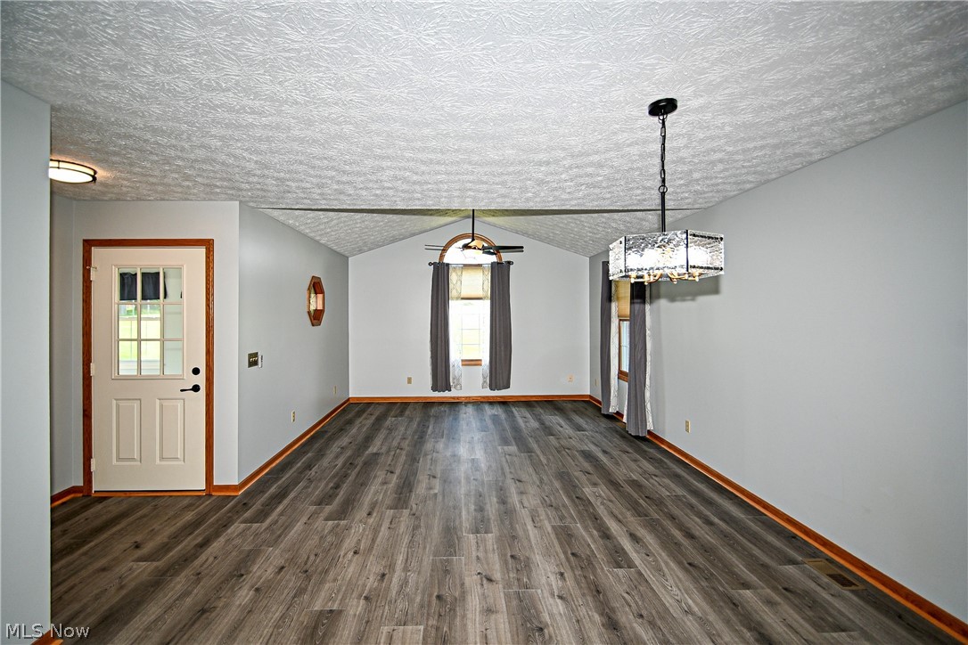 12782 Forsythia Avenue NW Uniontown OH 44685