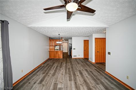 12782 Forsythia Avenue NW Uniontown OH 44685