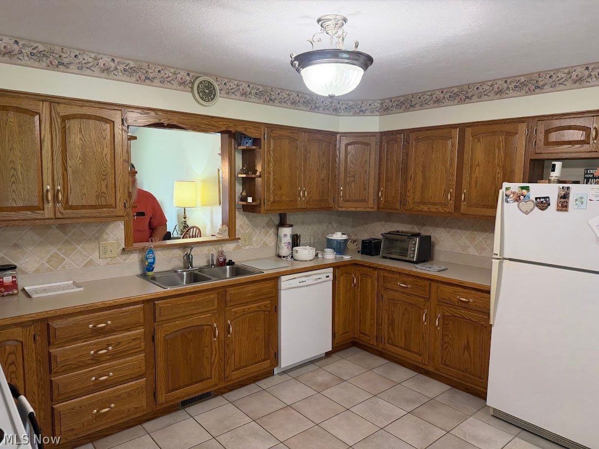 115 Oakmont Drive Dover OH 44622