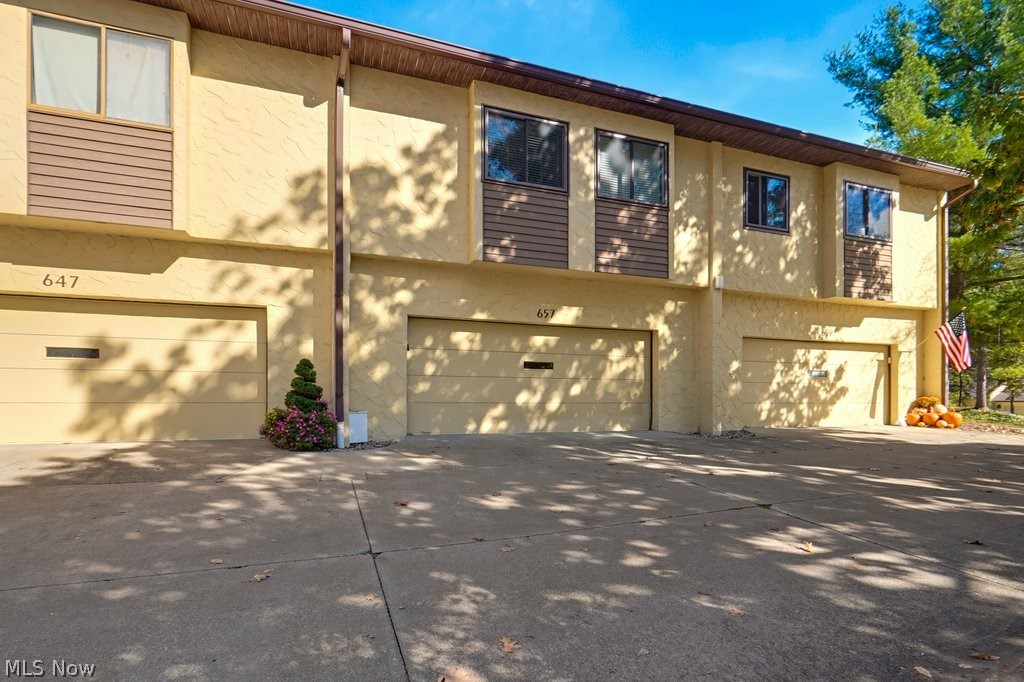 657 Hampton Ridge Drive Akron OH 44313