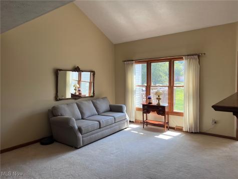 121 Oakley Green Drive Elyria OH 44035