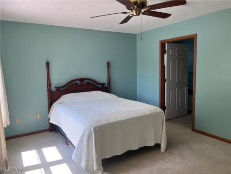 121 Oakley Green Drive Elyria OH 44035