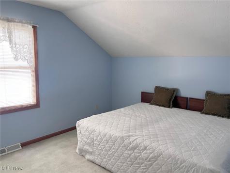 121 Oakley Green Drive Elyria OH 44035