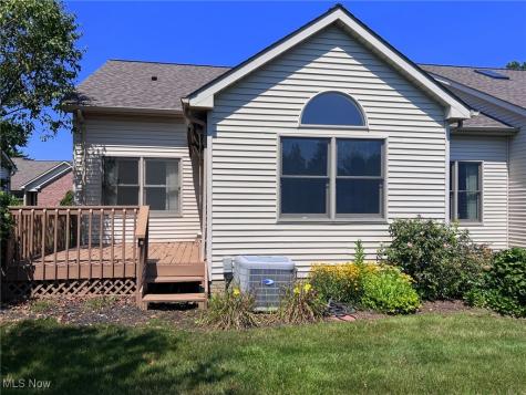 121 Oakley Green Drive Elyria OH 44035