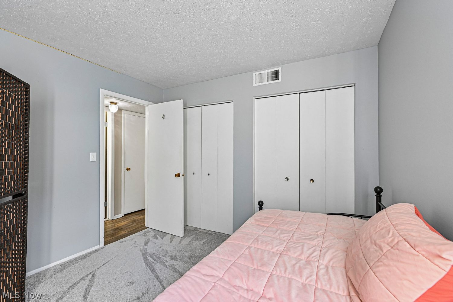 4187 Columbia Road North Olmsted OH 44070